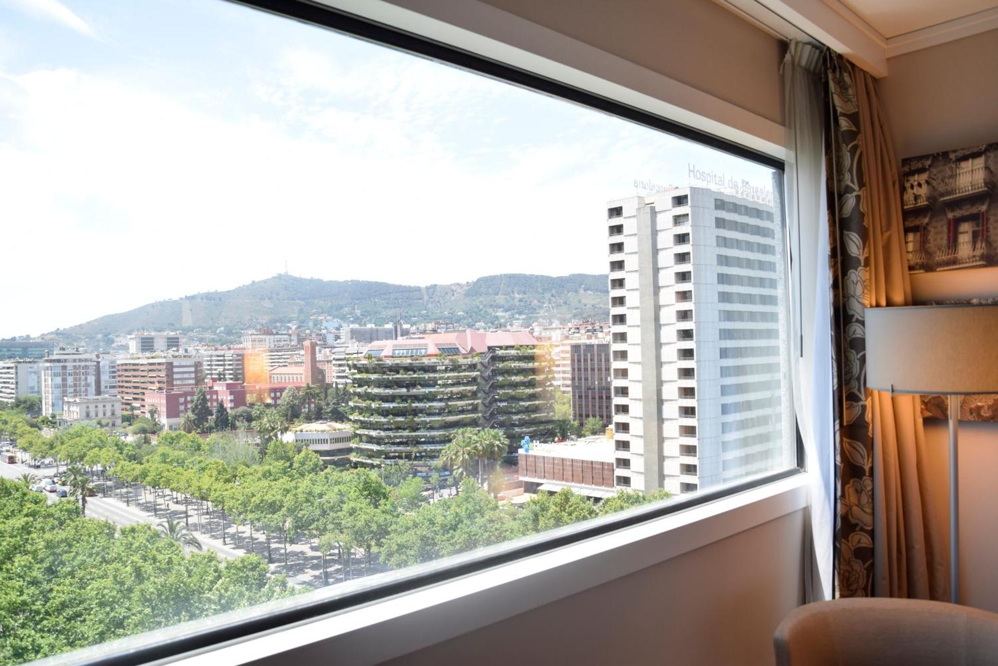 Hilton Barcelona Hotel Exterior foto